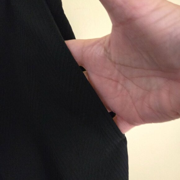 Armani Collezioni Black Wide Leg Textured Wool Crepe Dress Pants Size 16 - Picture 3 of 5